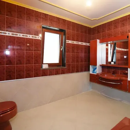 House Stinjan With Sea View Vakantiehuis Pula